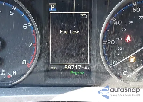 2018 Toyota Rav4 Xle z USA, uszkodzony, nr VIN JTMWFREV1JJ180201